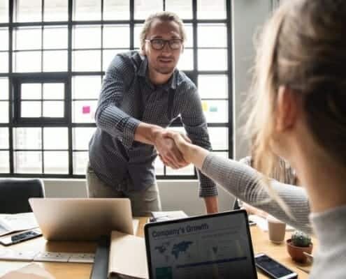 Santé, Pharmaceutiques - Biotechnologie 105 Réussir la cession d'une PME, transmission d'entreprises en France