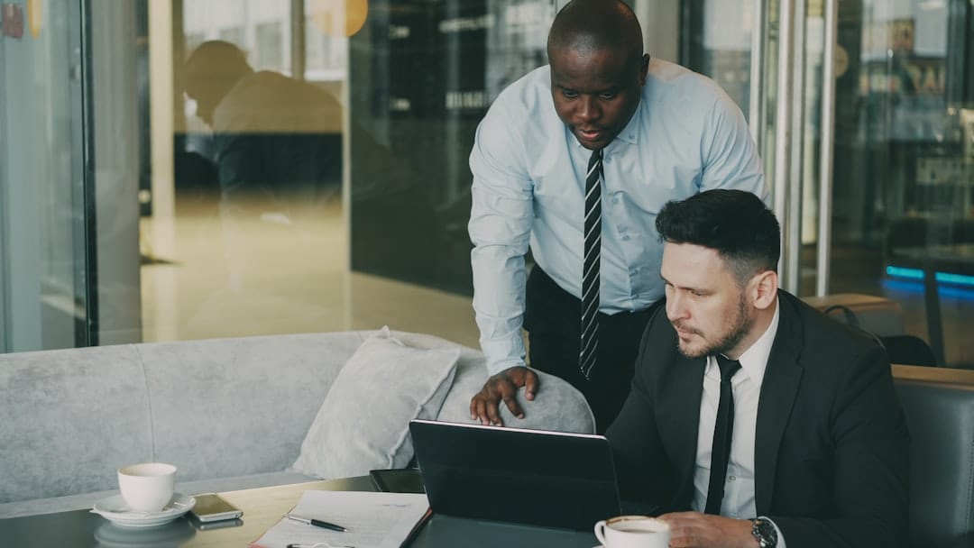 Pacte Dutreil 2026 : ce qui change vraiment pour transmettre votre PME familiale 1 Pacte Dutreil 2026 : ce qui change vraiment pour transmettre votre PME familiale - business - analyse financière business