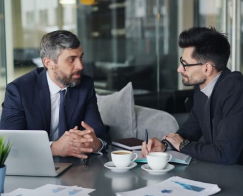 Plan Objectif Reprises 2026 : ce que chaque dirigeant de PME doit faire maintenant pour ne pas rater la fenêtre de cession 7 Plan Objectif Reprises 2026 : ce que chaque dirigeant de PME doit faire maintenant pour ne pas rater la fenêtre de cession - business - réunion dirigeants business