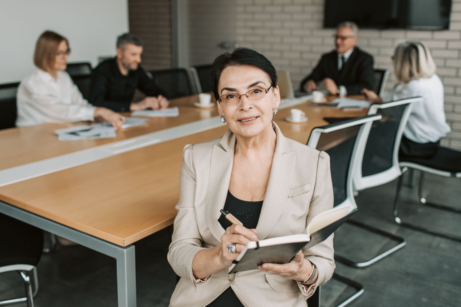 Les 5 Menaces qui Pèsent sur un Chef d'Entreprise Proche de la Retraite en France 1 Les 5 Menaces qui Pèsent sur un Chef d'Entreprise Proche de la Retraite en France - business - analyse financière business